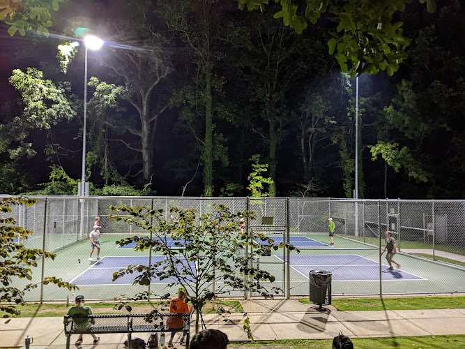 Walnut Street Park Pickleball Courts